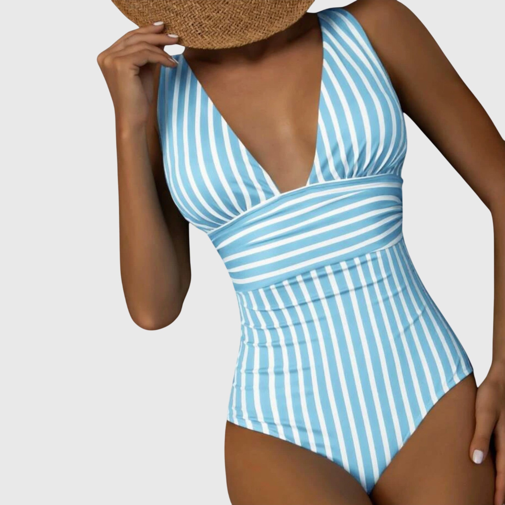 33 – Bikiniji "Marine Line"
