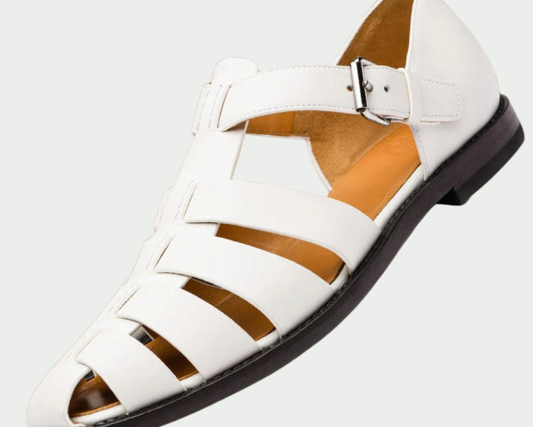 Ivan – Stil i udobnost u gladiator stilu