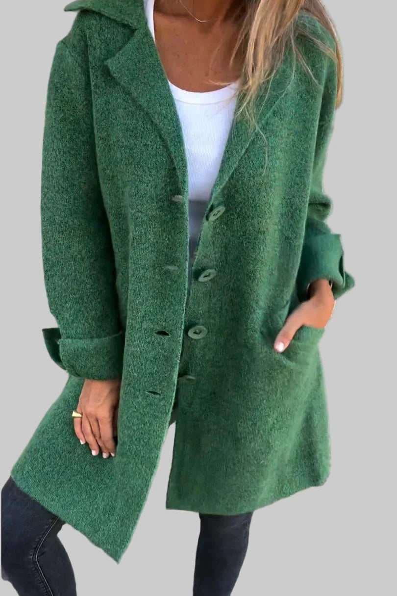 Borka – jakna koja spaja eleganciju i udobnost