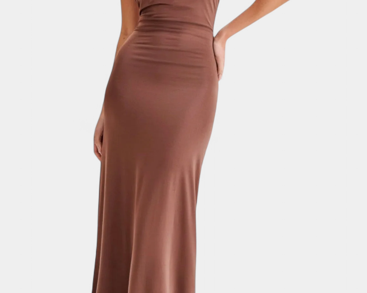 Damira – Suptilna zavodljivost siluete koja obavija svaku krivulju