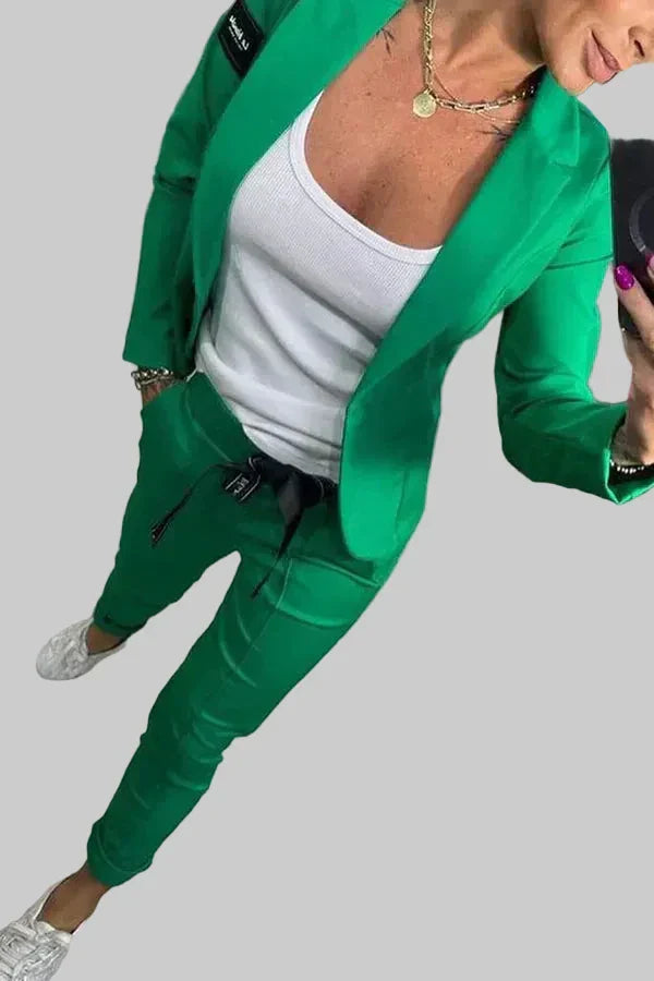 53 – Stylish set sakoa i jogger hlača za elegantnu udobnost