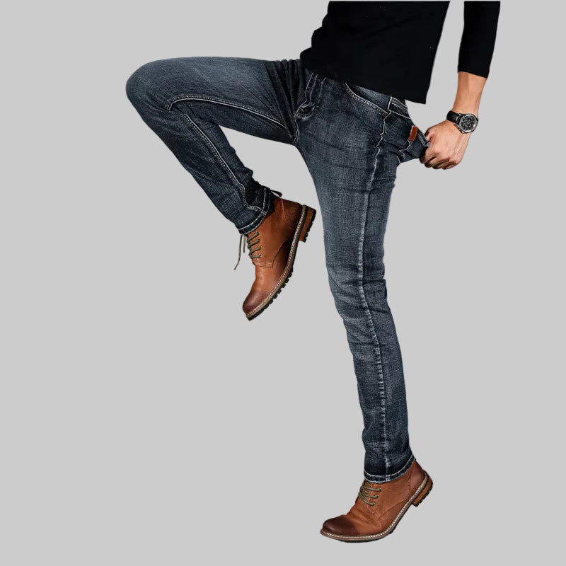 Dražen – Moderni jeans sa slim fitom i maksimalnom udobnošću