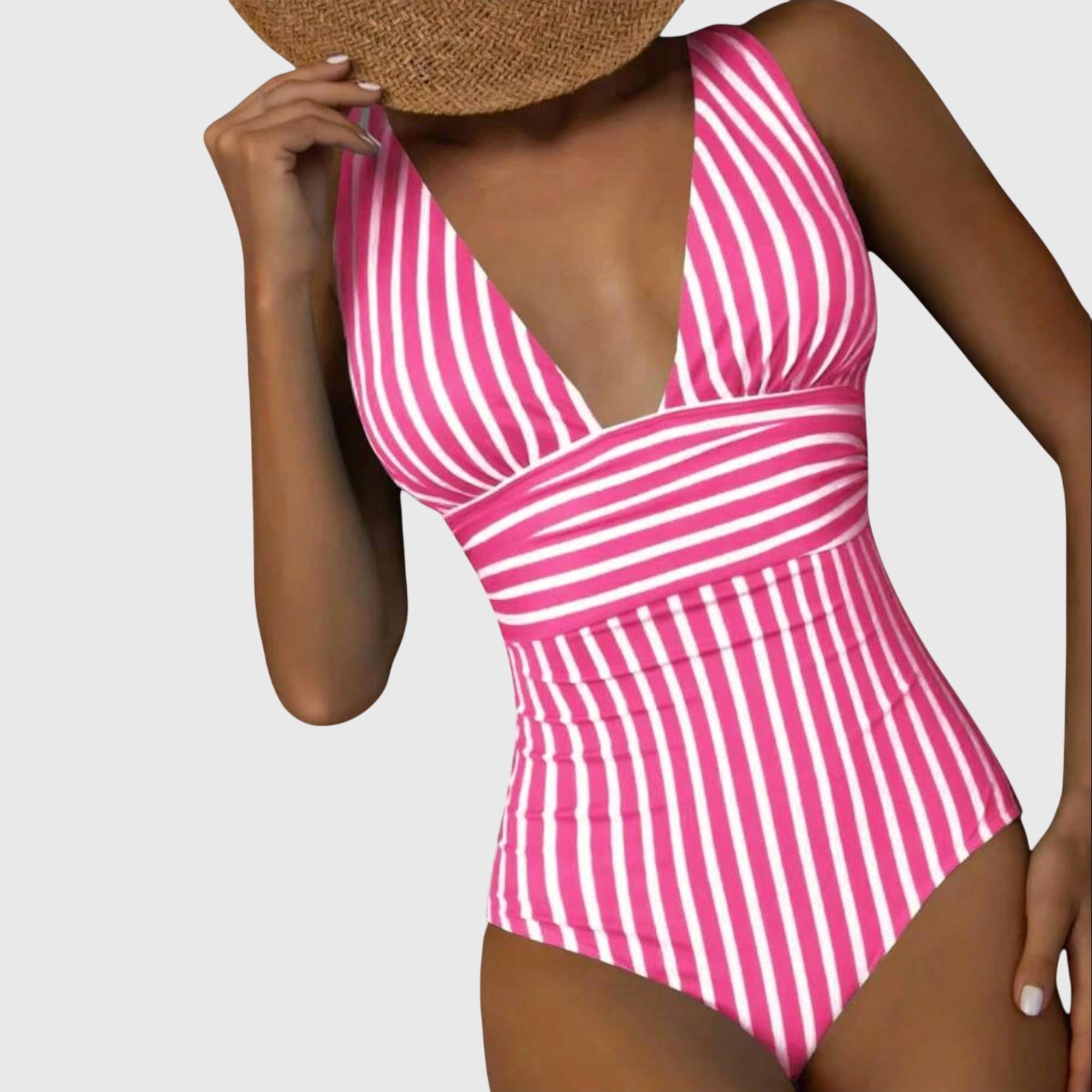33 – Bikiniji "Marine Line"
