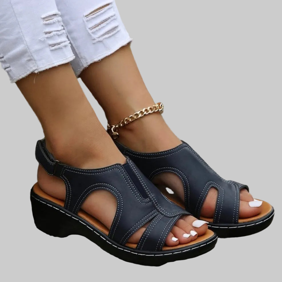 Irina - Premium Kožne Ortopedske Sandale s Kamenom