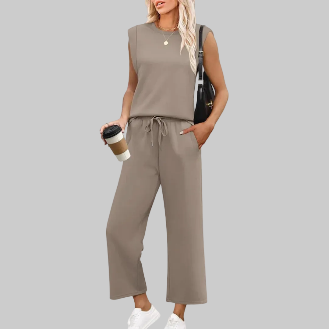 55 – Elegantni lounge set za stylish dane u potpunom udobnosti