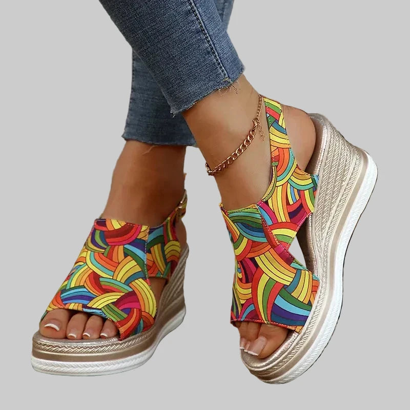 Dora – Zakoračite u šareni komfor: gdje stil susreće podršku u svakom koraku