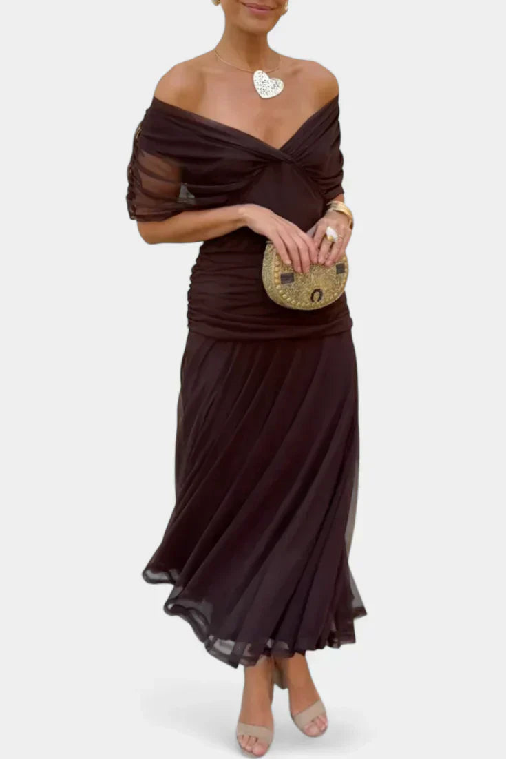 9 – Zračne večernje haljine s daškom vintage elegancije