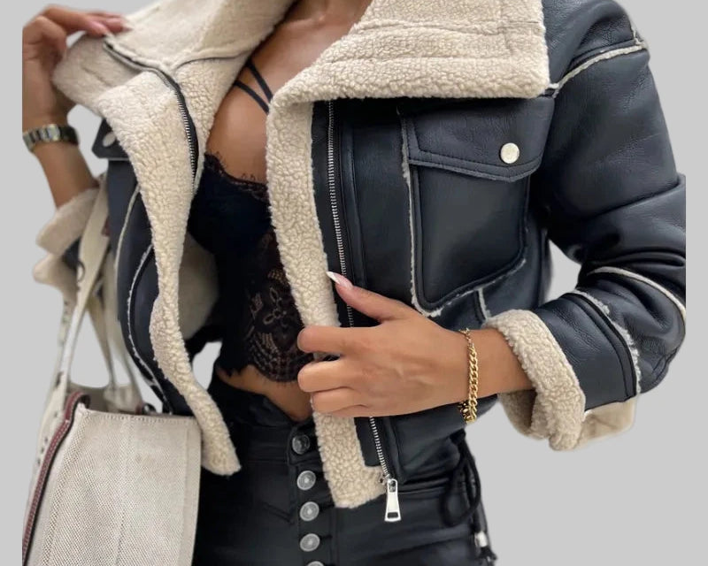 Elena – Romantičan povratak zimskim odjevnim predmetima s luksuznom elegancijom