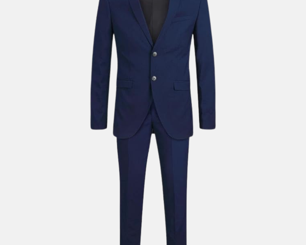 Blaž – Moderna elegancija i svakodnevna udobnost u jednom odijelu