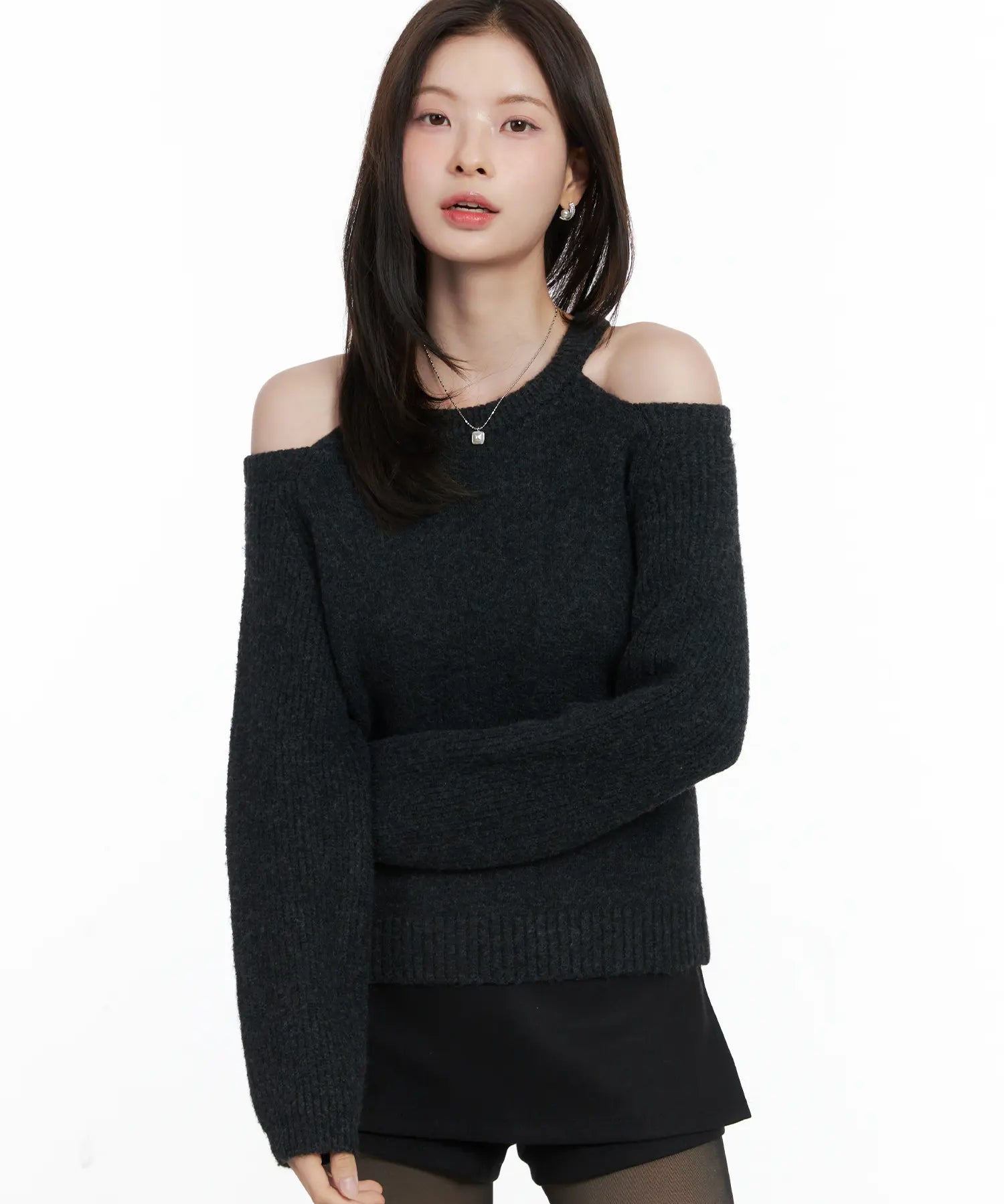 Ana – Ženstvena off-shoulder majica dugih rukava u crvenoj boji!