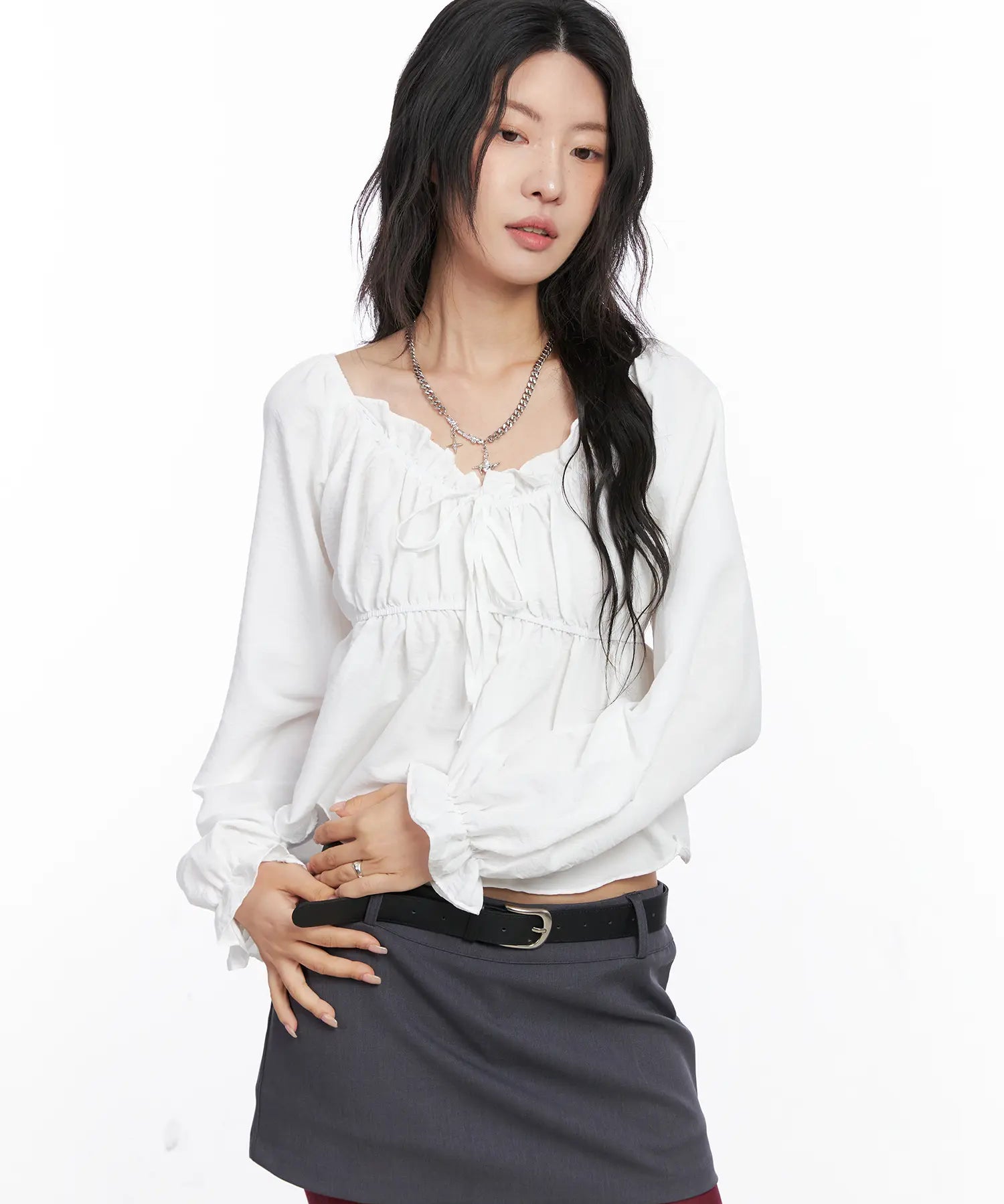 Bluzica s trakama i naborima bez ramena CO508