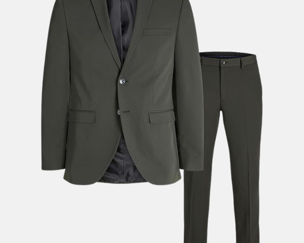 Blaž – Moderna elegancija i svakodnevna udobnost u jednom odijelu