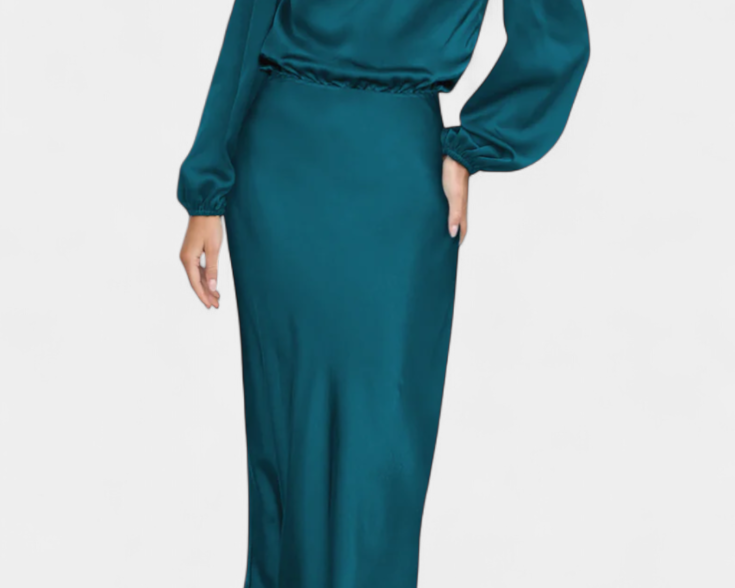 Dora – Ženska, elegantna i suptilno prisutna maxi haljina s cvjetnim motivima