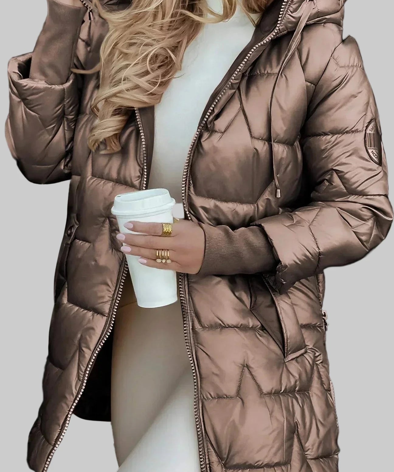 Aida – stilski zimski kaput s kapuljačom i toplim punjenjem