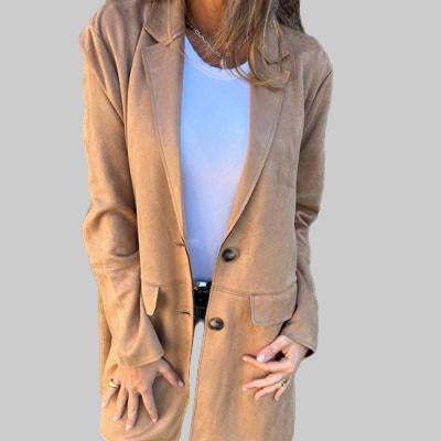 Ankica – klasični kaput s kapuljačom srednje dužine za svaki dan i svaku priliku